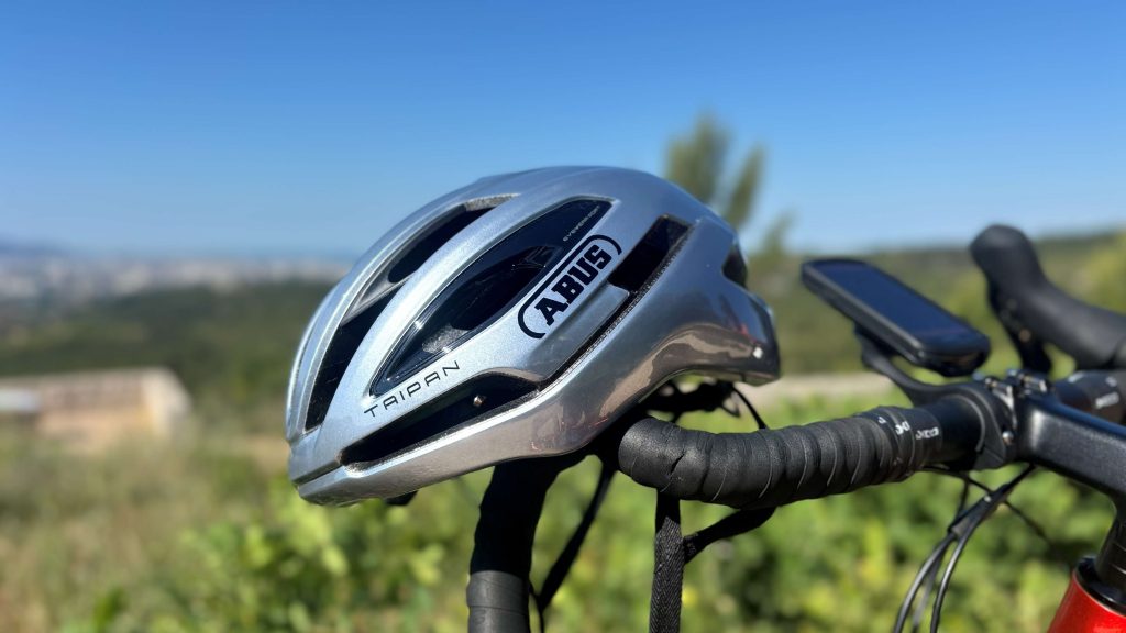 ABUS Taipan : le casque gravel taillé pour les aventures