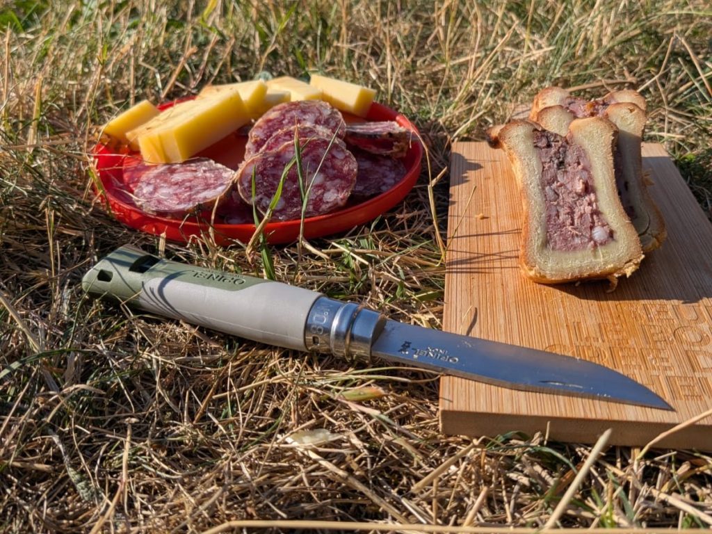 Opinel N°08 Outdoor : le compagnon malin de vos sorties en pleine nature